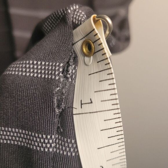 Nike Tiger Woods Golf Polo Size Medium - Picture 6 of 7